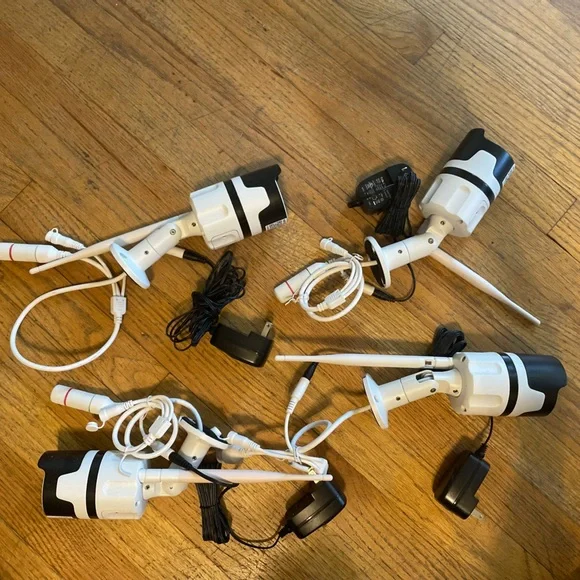 Outside/Inside Camera - Picture 6 of 6